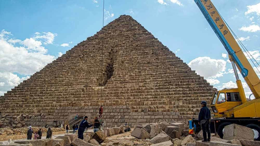 مصر.. أزمة في تشغيل "الأهرامات" ووزارة السياحة تقر بالأخطاء الهرم الأصغر
