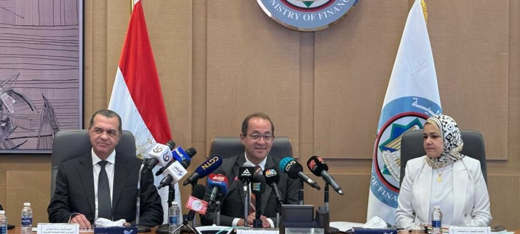 وزير المالية المصري: نستهدف إصدار صكوك بملياري دولار في 2025 أحمد كجوك وزير المالية المصري في مؤتمر صحفي بالعاصمة الجديدة