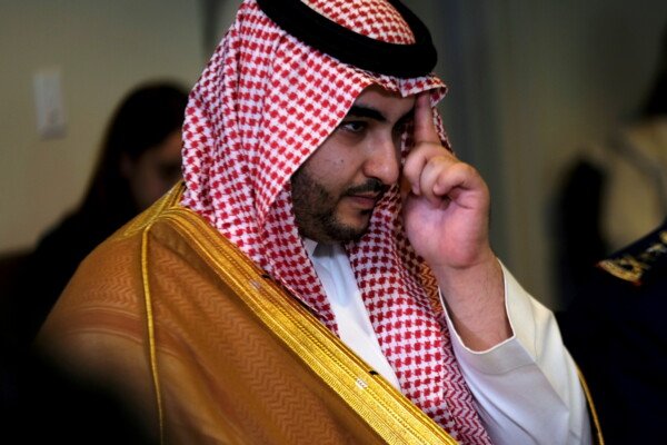 وزير الدفاع السعودي الأمير خالد بن سلمان آل سعود