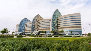 الدكتور ميتشل ستوتلاند نائب رئيس قسم الجراحة في سدرة للطب: سدرة للطب يعتبر الذكاء الاصطناعي حافزا للابتكار (سدرة للطب)