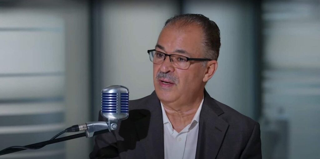 رسالة إلى باسم ياخور.. ماذا طلب منه مازن الناطور؟ مازن الناطور