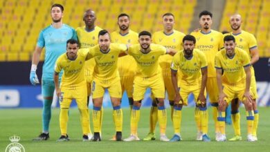 لاعبو النصر.