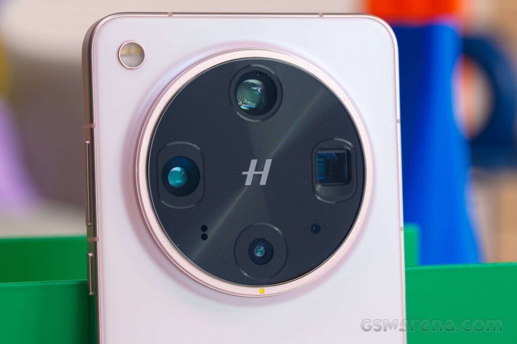 مراجعة هاتف Oppo Find X8 Ultra Oppo Find X8 Ultra