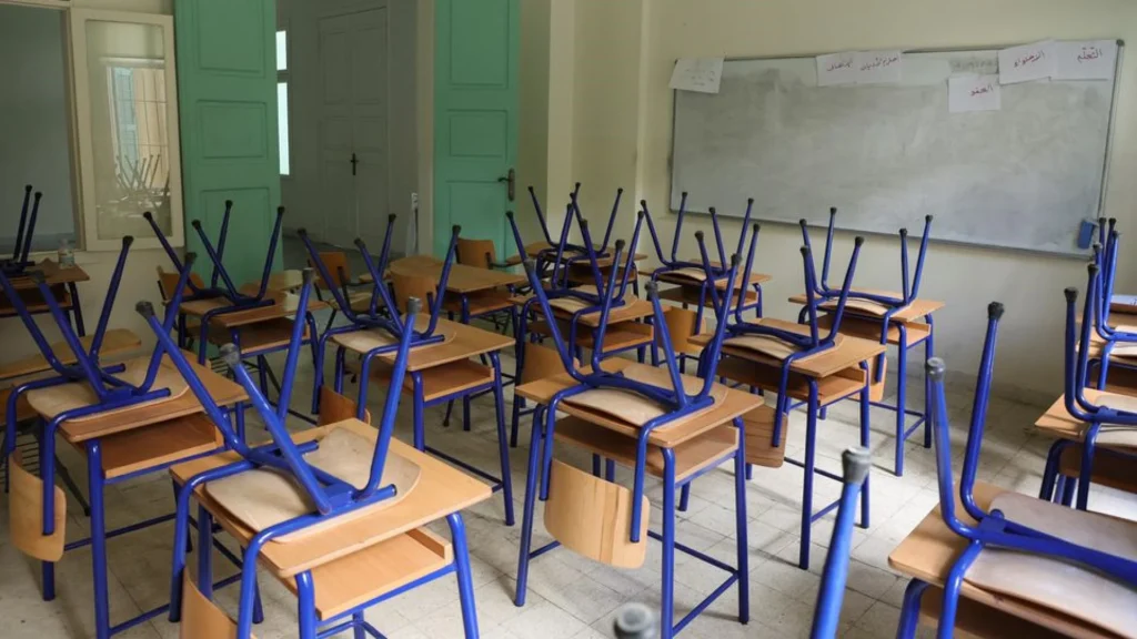 متقاعدو الأساسي: لن نسكت عن تجاهل الحكومة لقضيتنا! تعبيرية